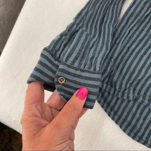 BILLABONG Women’s Blue Striped Long Sleeved Blouse Lace Up size: Medium - Picture 5 of 9